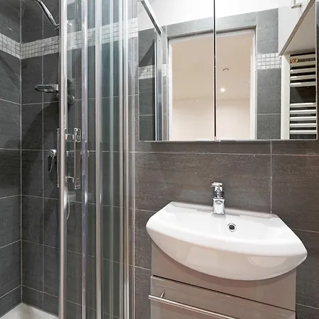 Cosy Flat Close To Montmartre